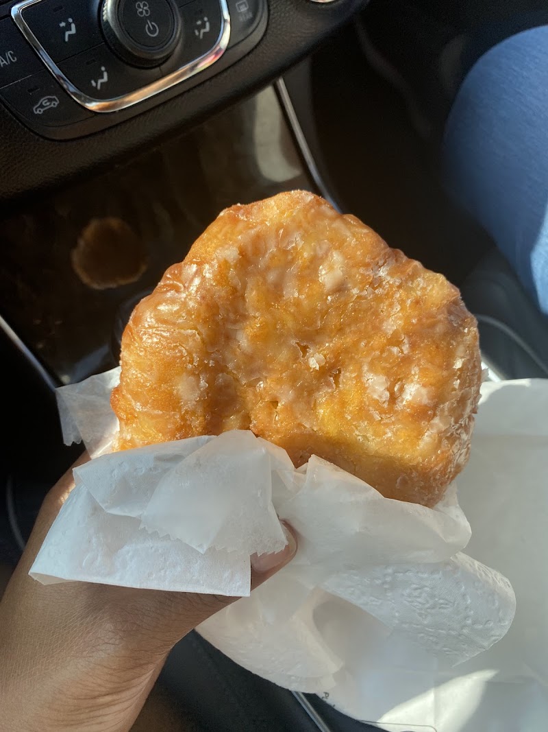 Monroe's Donuts & Bakery