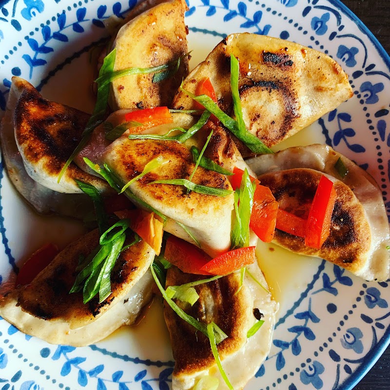 FEAST - Artisan Dumpling, Poke and Tea House 家宴