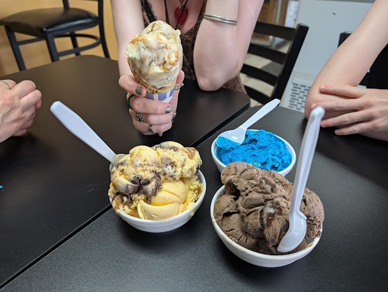 Tropical Ice Cream & Coffee