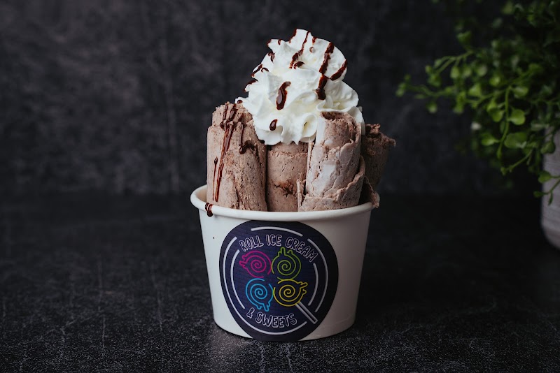 Roll Ice Cream & Sweets