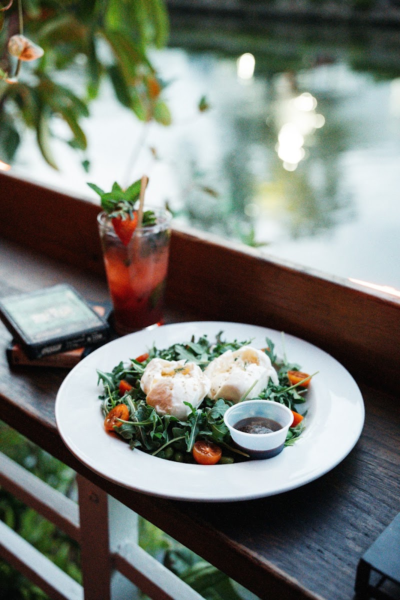 Mad Records Cafe Miami