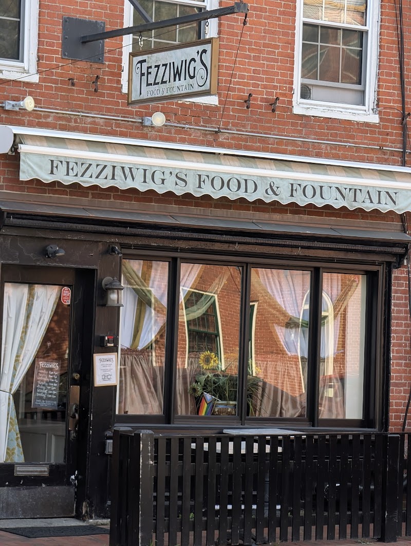 Fezziwig's Food and Fountain