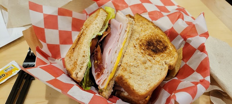 Ginna's Café @ SCHEELS