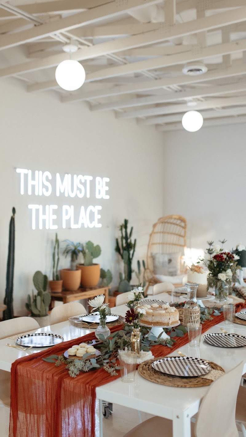 The Laurannae Social