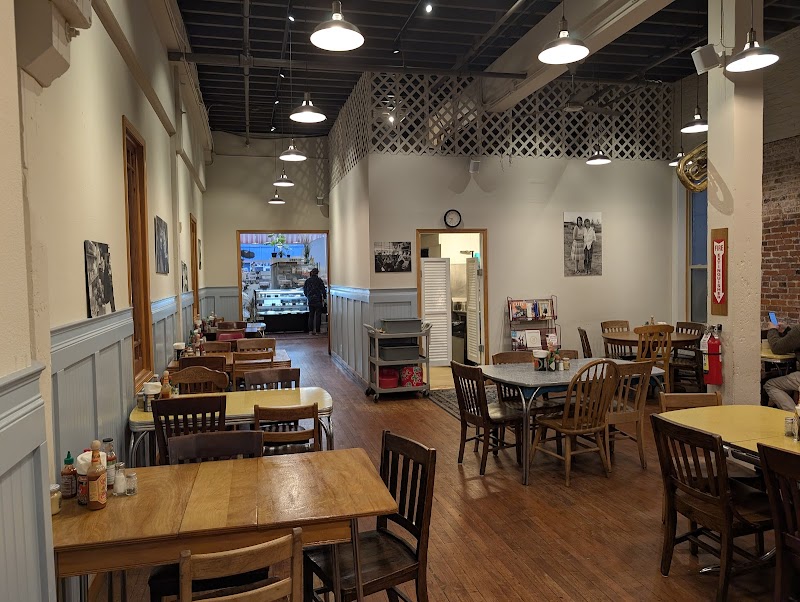 The Sisters Restaurant