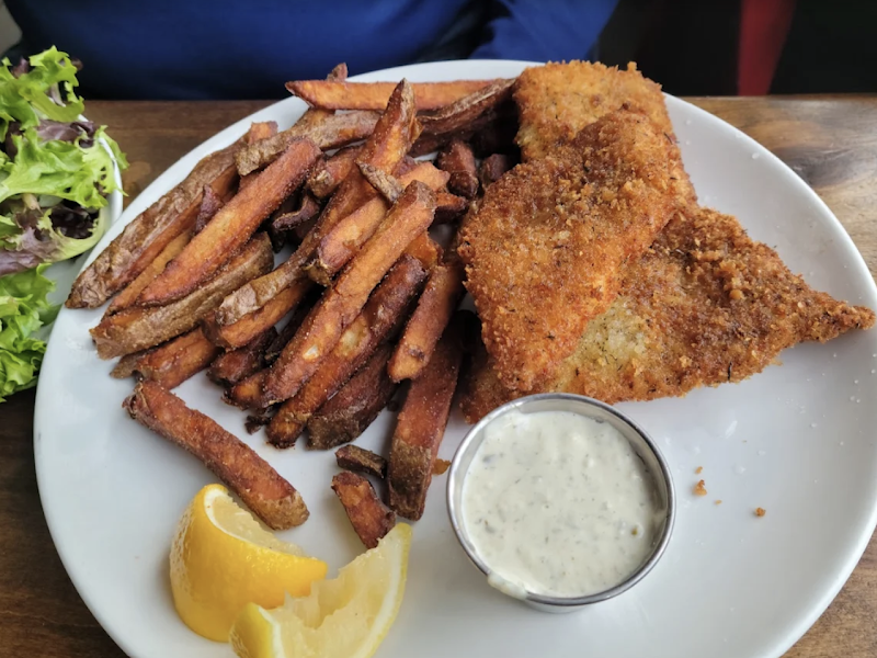 13th Street Pub and Grill