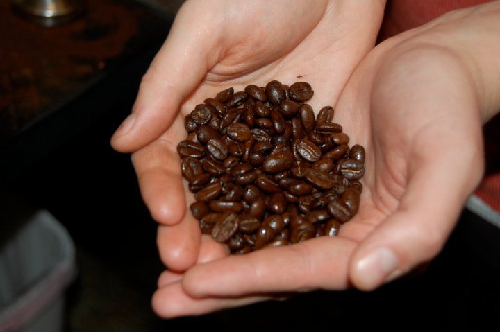 Hot Shots Espresso , Drive Thru