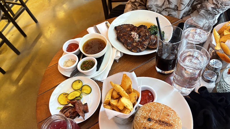 Broadstone Bar & Kitchen