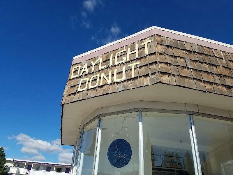 Daylight Donuts