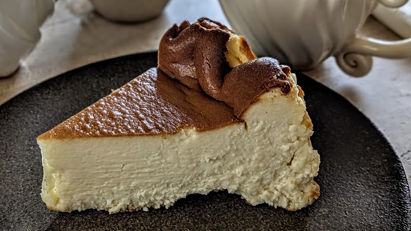 HINAR Dessert Bar & Café 2