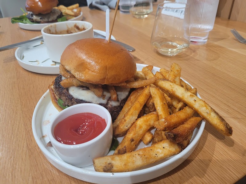 Zinnia Cafe & Events