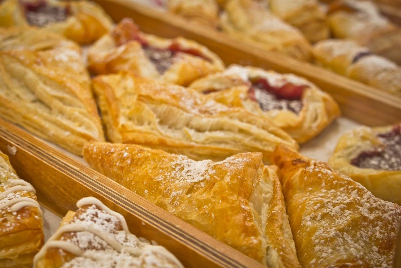 Roggenart European Bakery, Bistro & Cafe