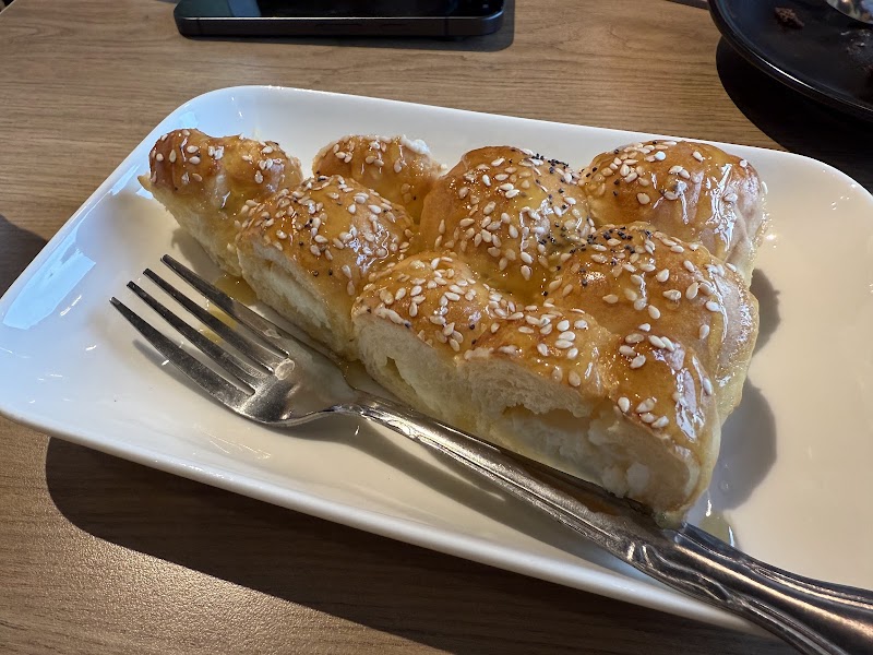 Qamaria Yemeni Coffee Co.