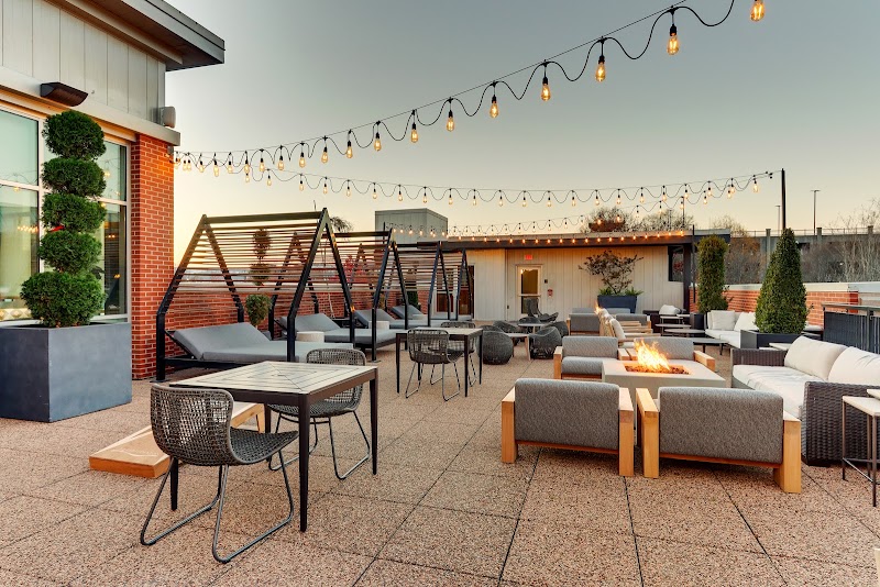 High Rail Rooftop Bar + Space