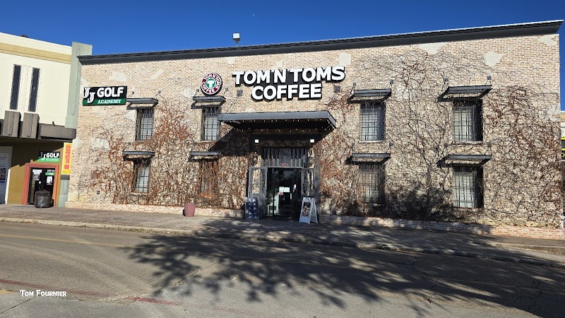 Tom N Toms Coffee