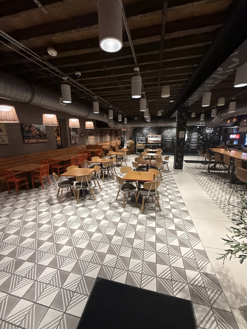 Pasta Garage Italian Restaurant & Cafe