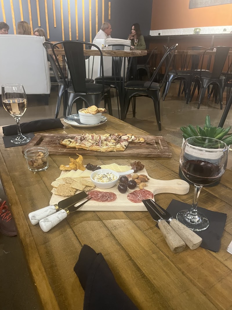 Social District Boutique & Bistro