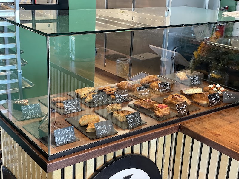 Knead Café & Pâtisserie