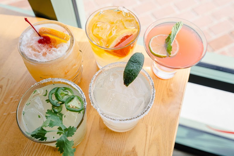 Vola’s Dockside Grill and Hi-Tide Lounge