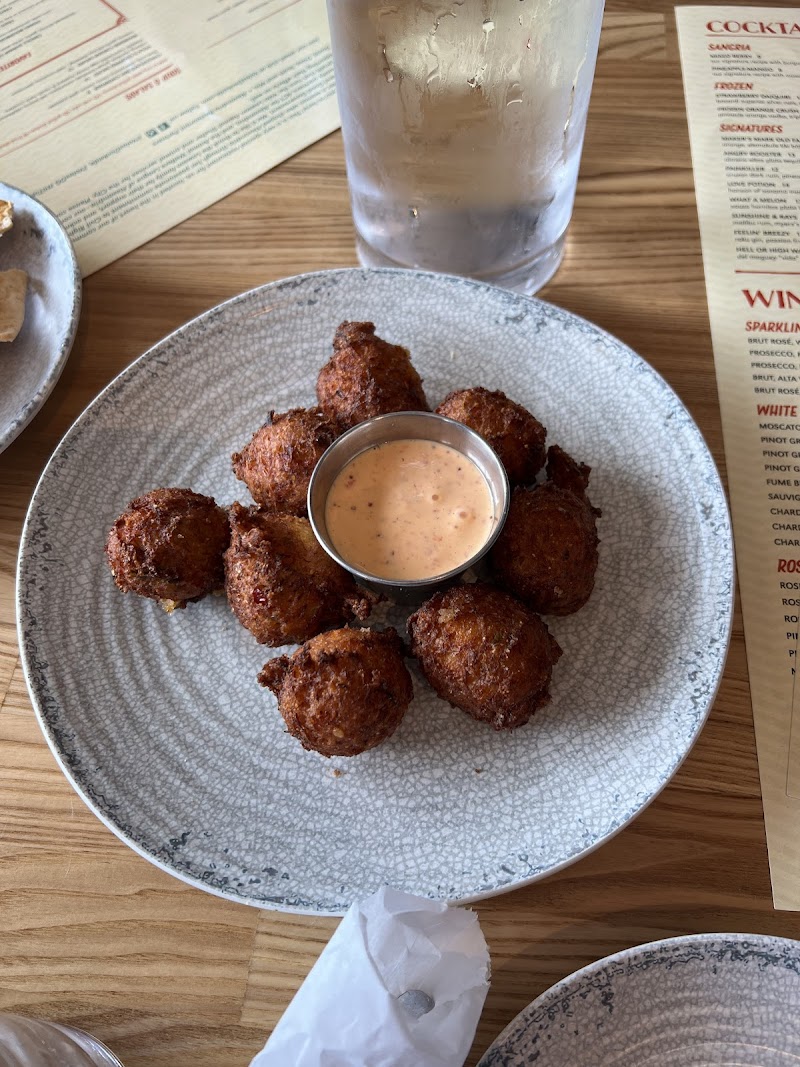 Vola’s Dockside Grill and Hi-Tide Lounge