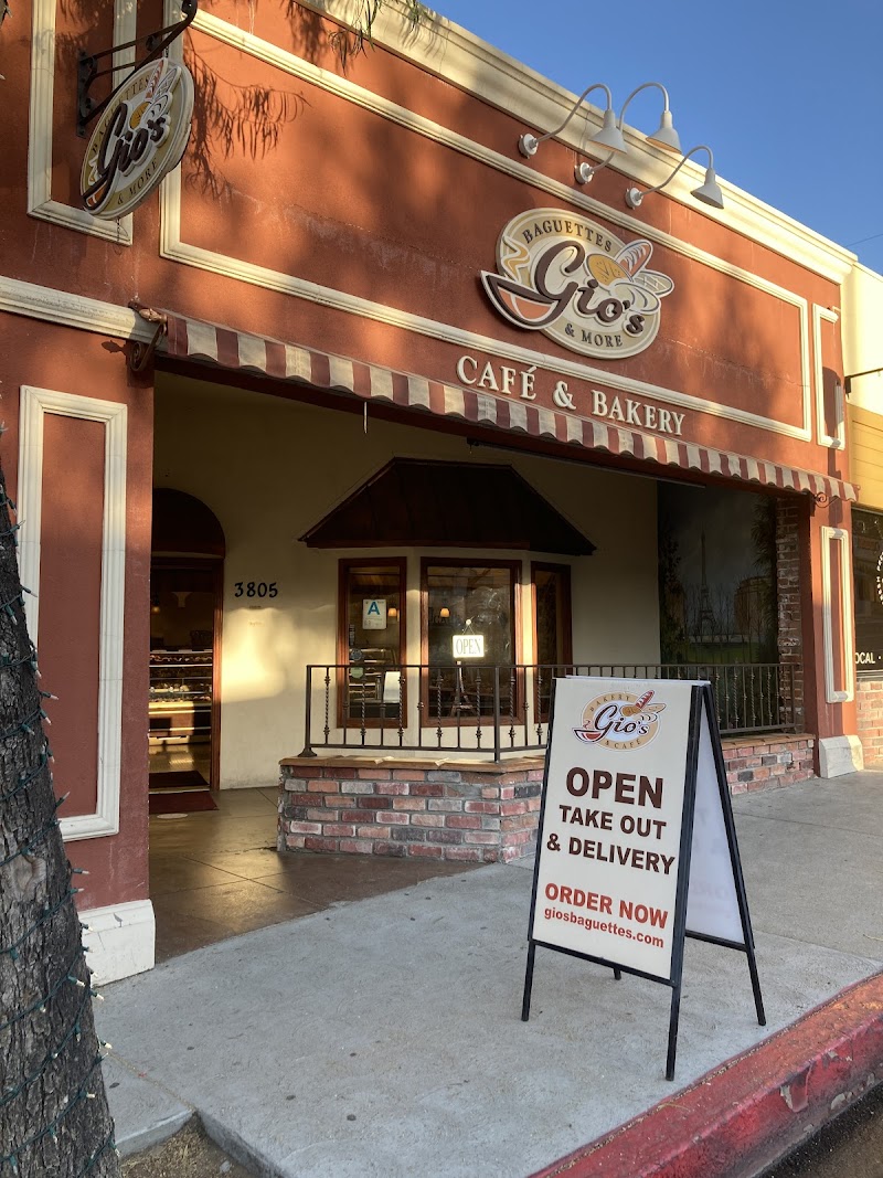 Gio's Bakery & Cafe