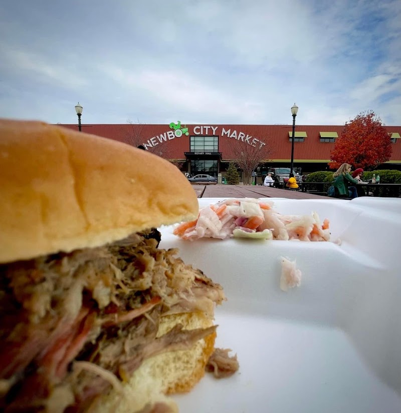 CR Midnight Smoker BBQ