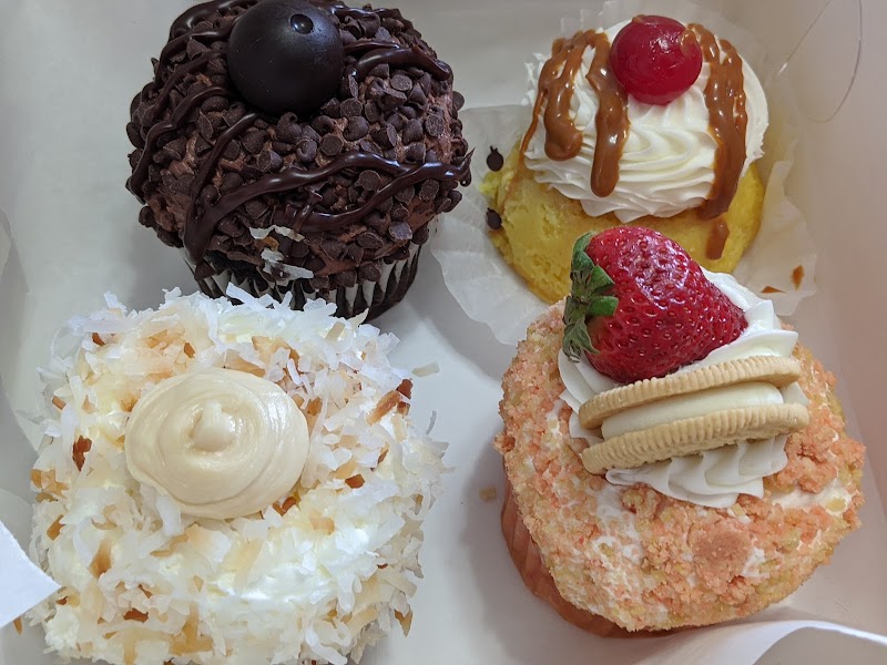 Socials Cafe & Catering LLC