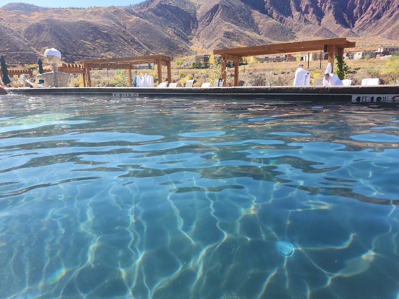 Sandbar cafe - iron mountain hot springs