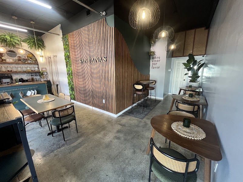 Santana's Kitchen and Cocktails