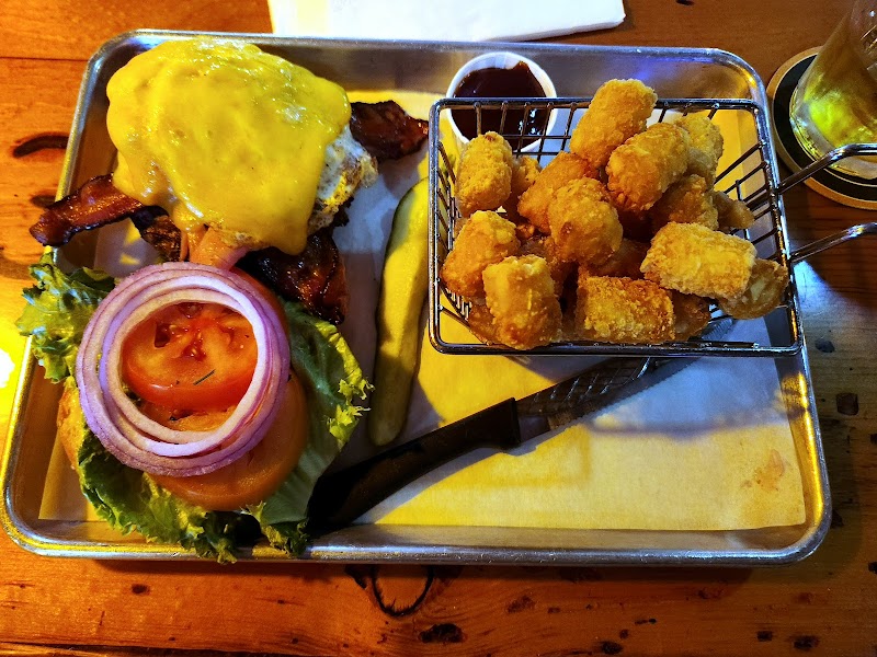 Beavercreek Saloon & Kissin Kate's