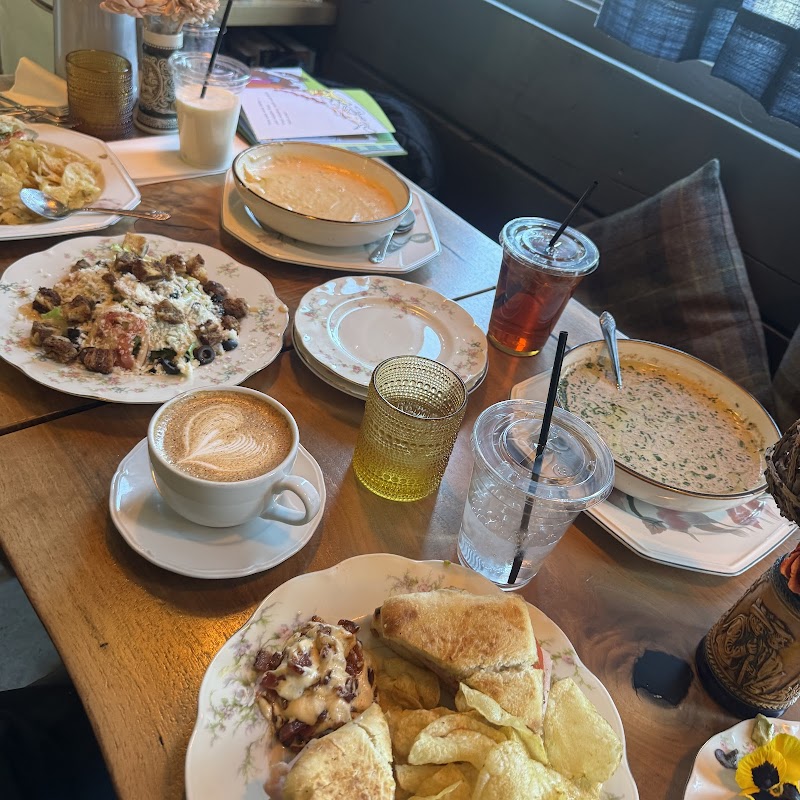 Bear & Dragon Cafe & Restaurant