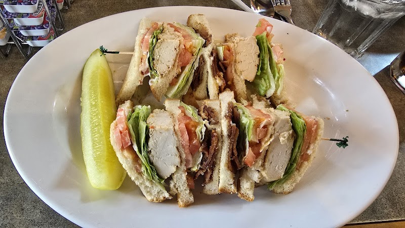 Louie's Ham & Corned Beef