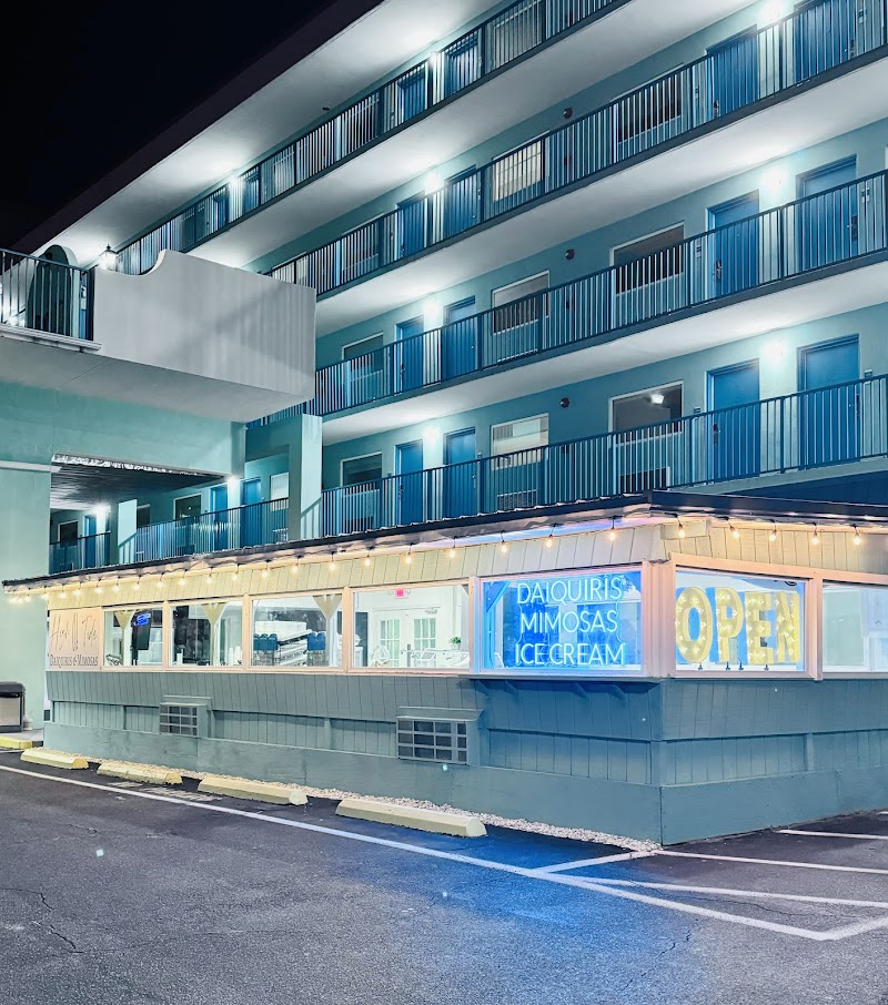 High Tide Daiquiris & Mimosas West Beach