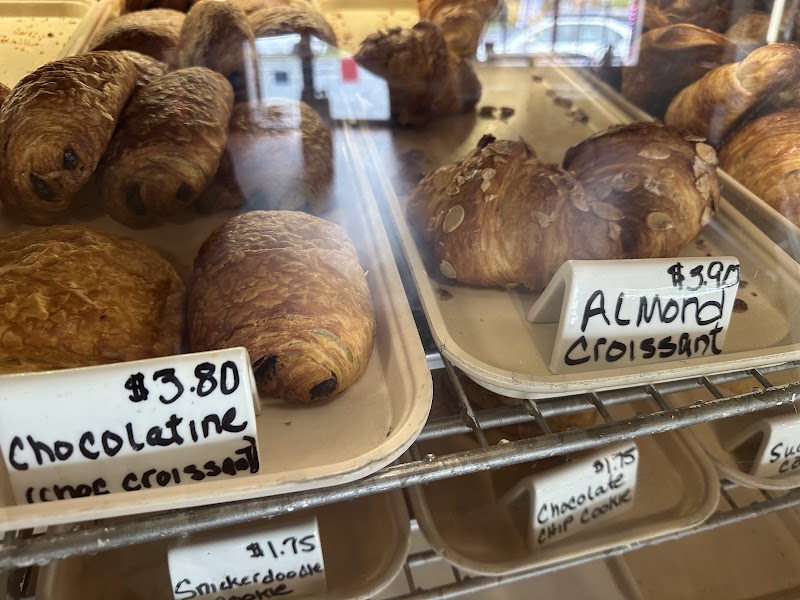 La Baguette French Bakery