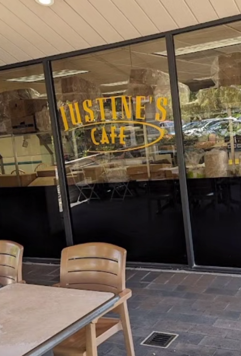 Justine's Cafe