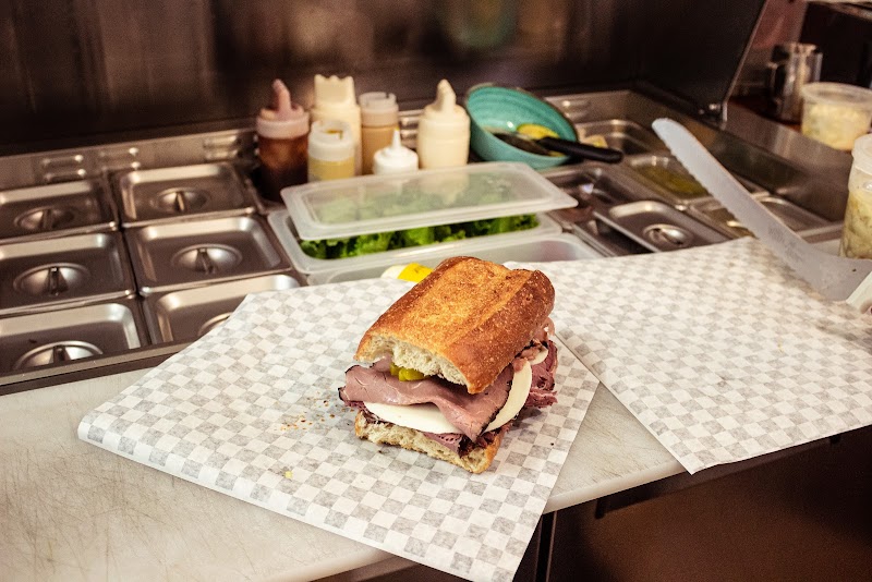 Castagnola Deli & Café