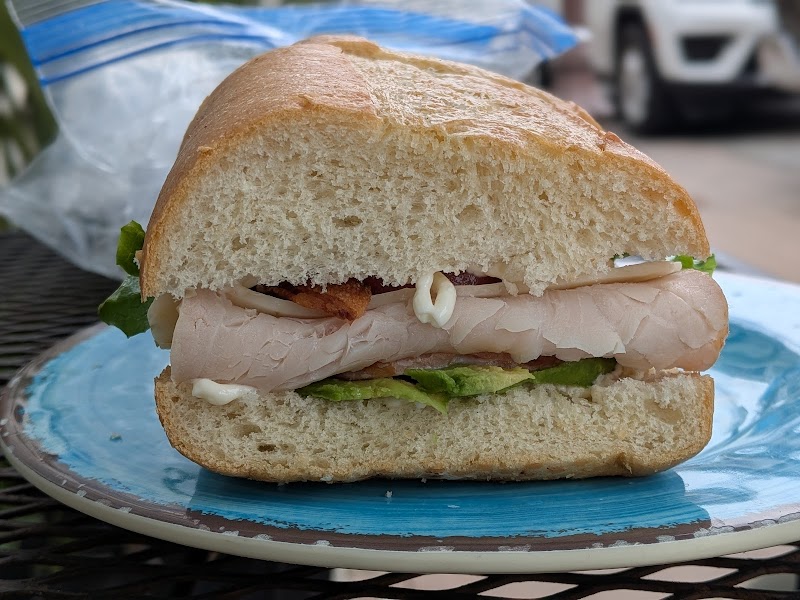 Castagnola Deli & Café