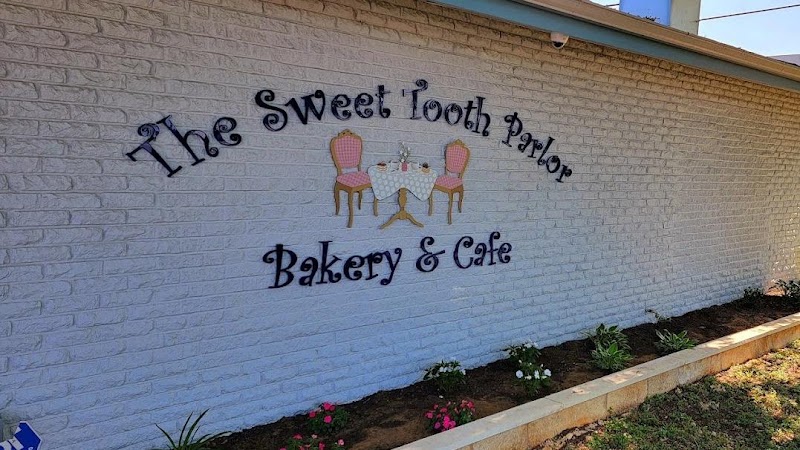 The Sweet Tooth Parlor Bakery | Cakes & Baked Goods