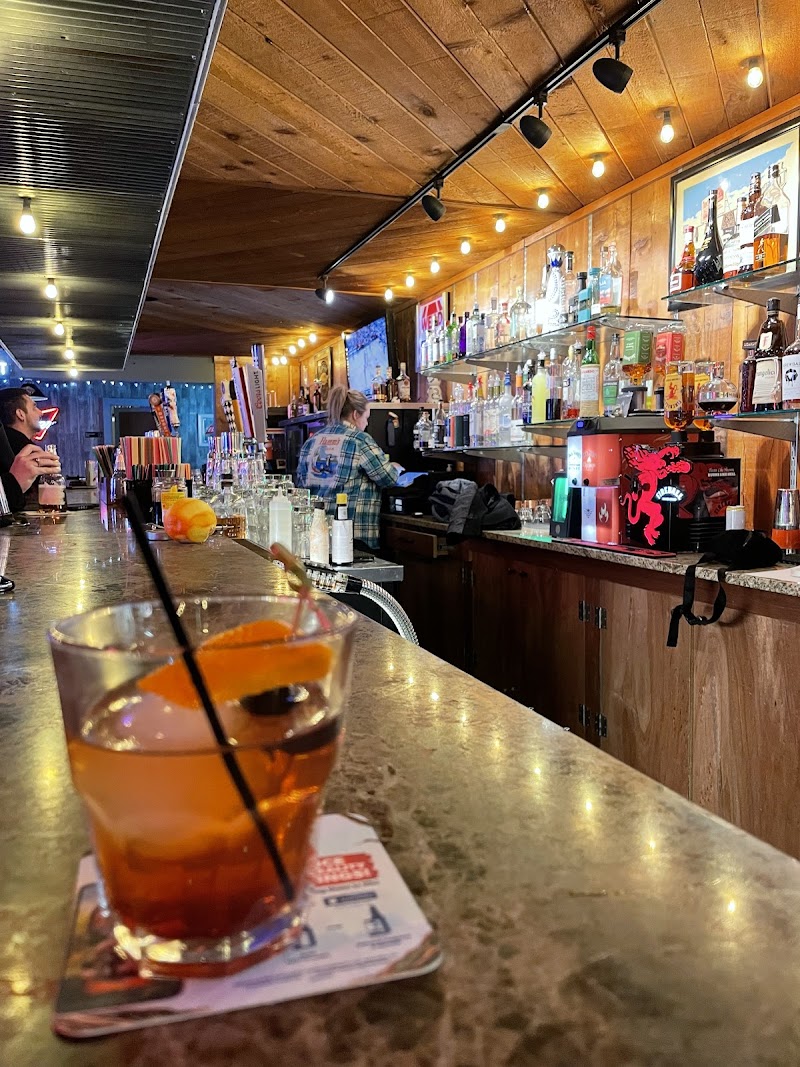 Arny's 2.0 Lounge & Bottle Shop