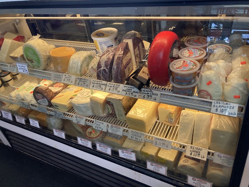 Carollo's Grocery & Deli