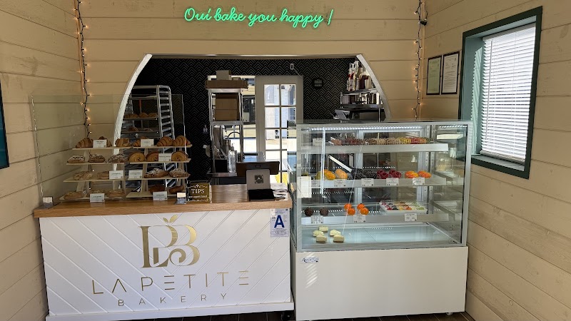La Petite Bakery