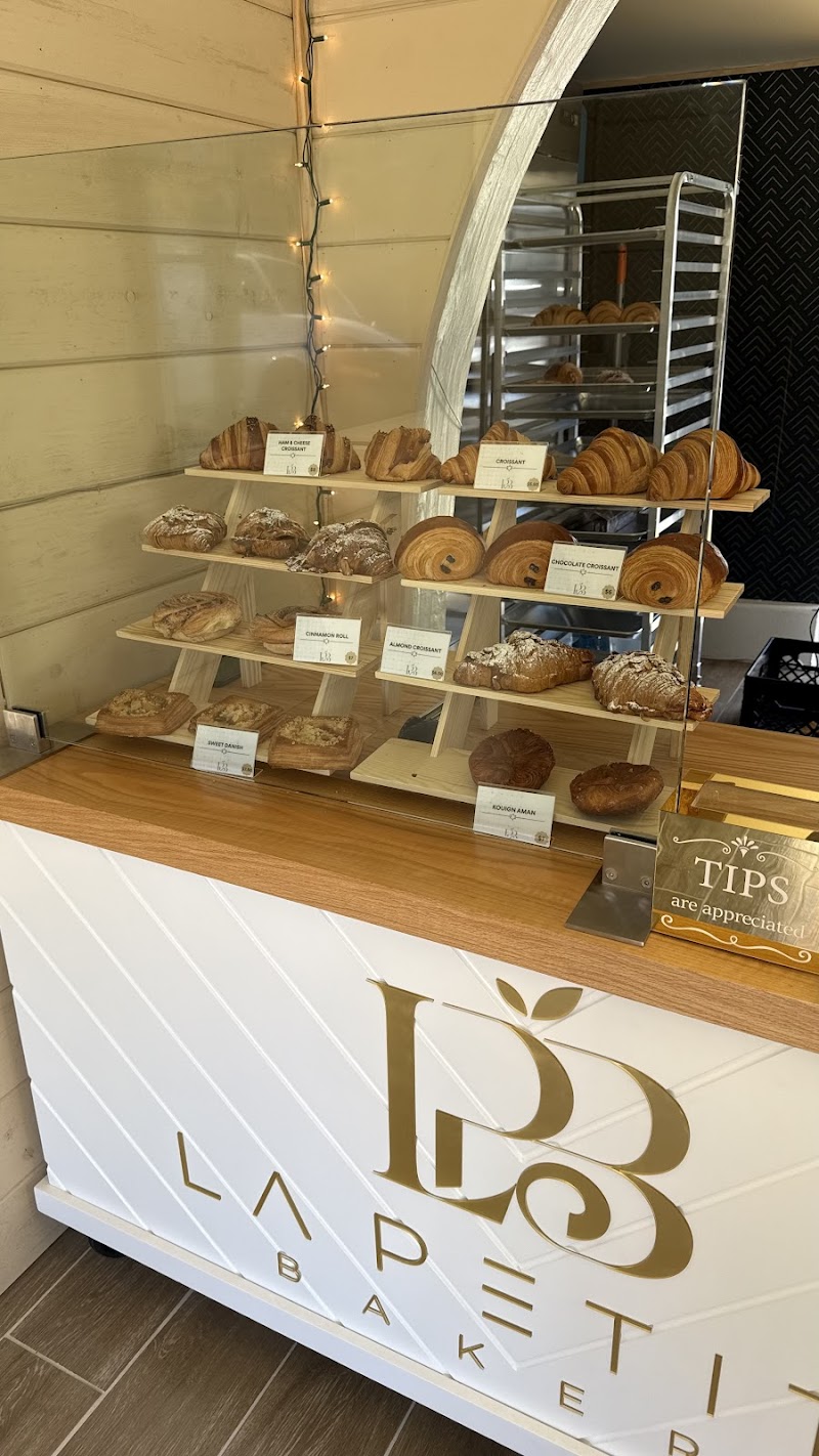 La Petite Bakery