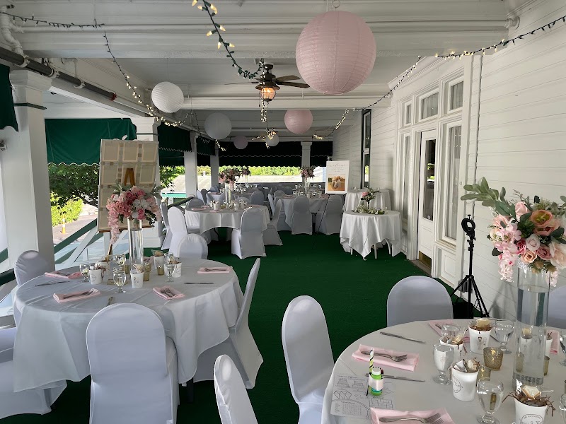 The West At Stratford