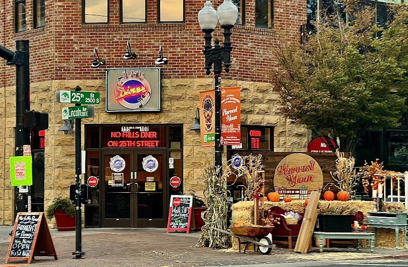 No Frills Diner On 25th