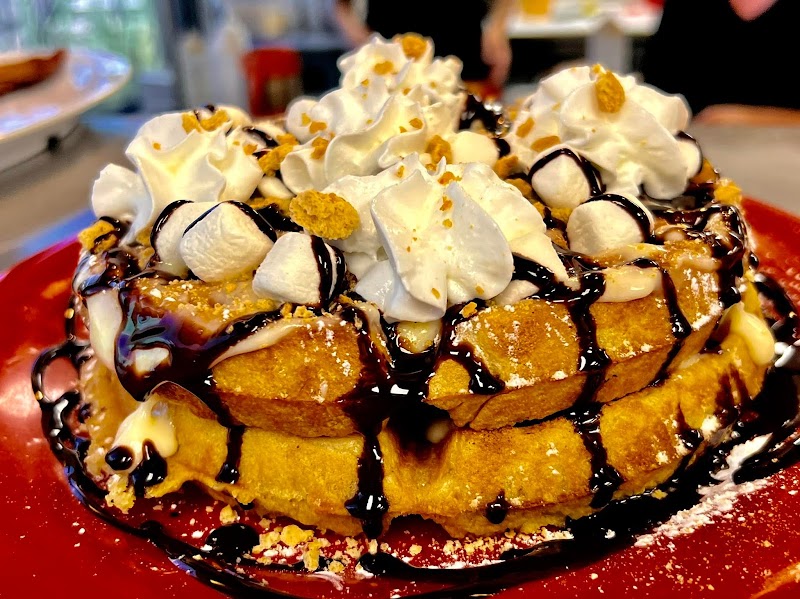 No Frills Diner On 25th