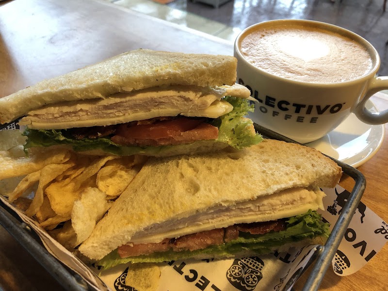 Colectivo Coffee Andersonville