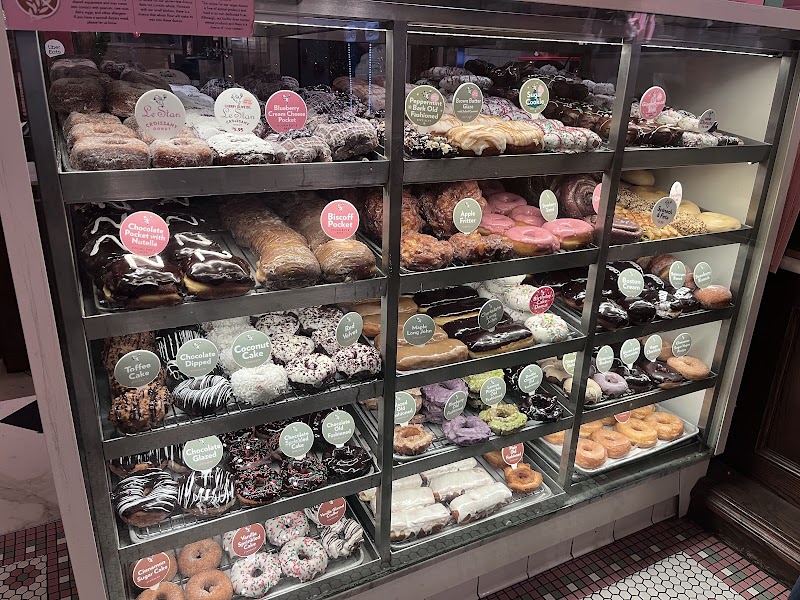 Stan’s Donuts & Coffee