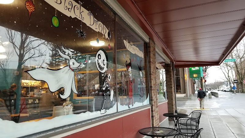 Mount Bakery Cafe Downtown