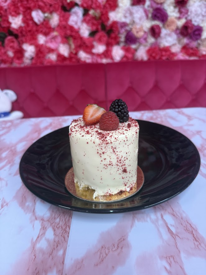 Pink Flamingo Cafe/Bakery/Ice cream