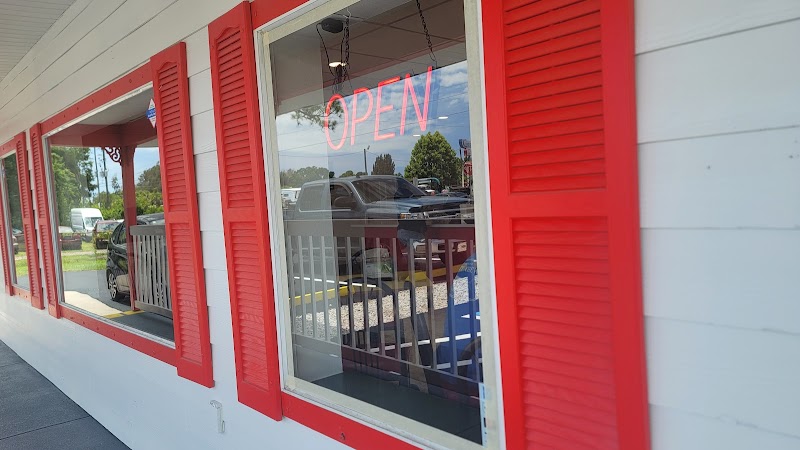 Yvonne’s Donuts & Deli